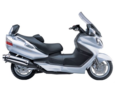 suzuki_an_650_burgman_executive_scooter_pictures_3.jpg